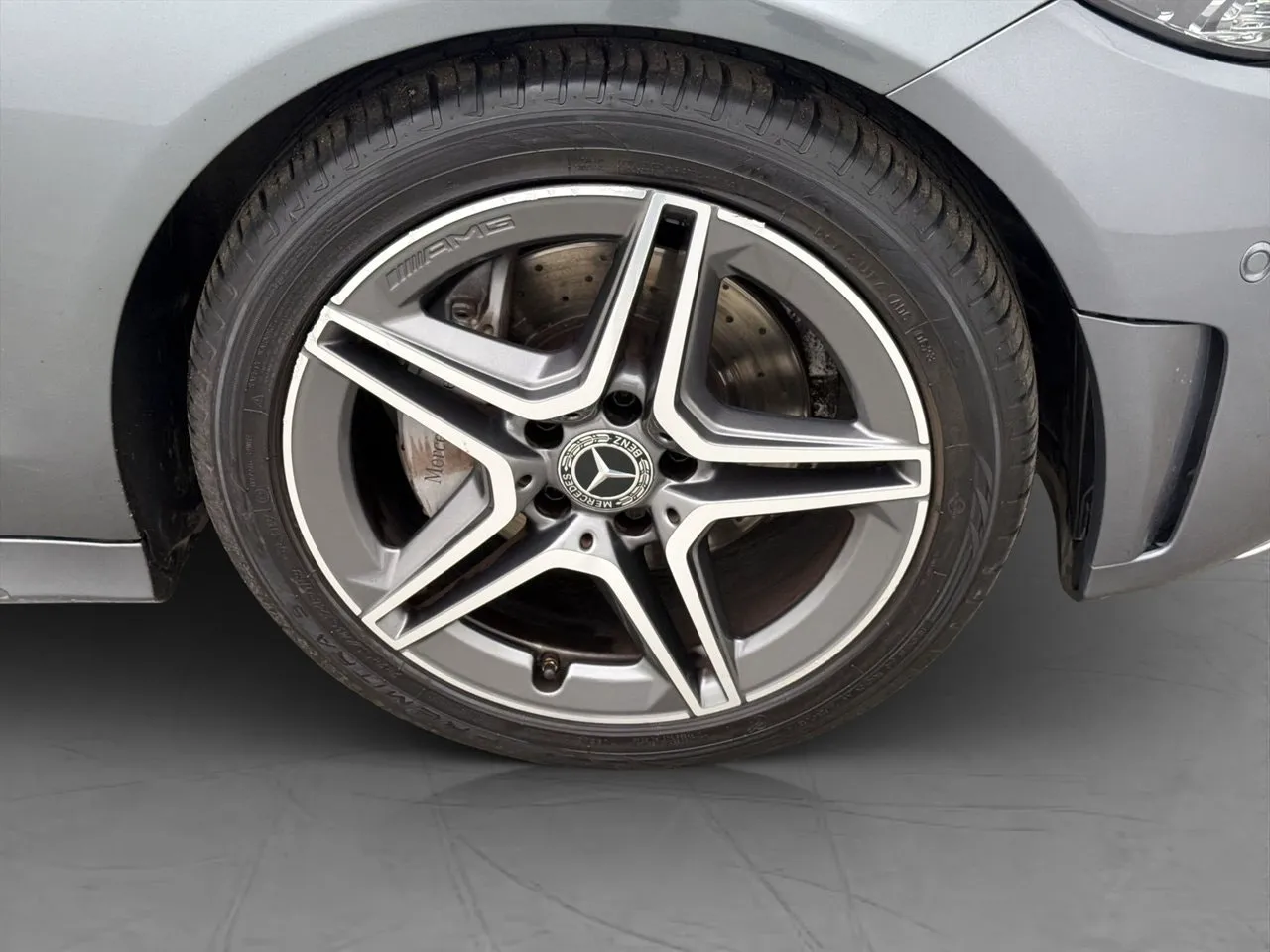 Vehicle image 31