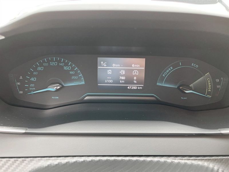 Peugeot 208 bild 8