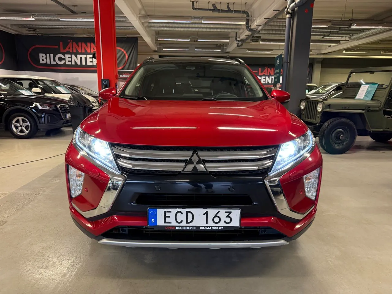 Vehicle image 3