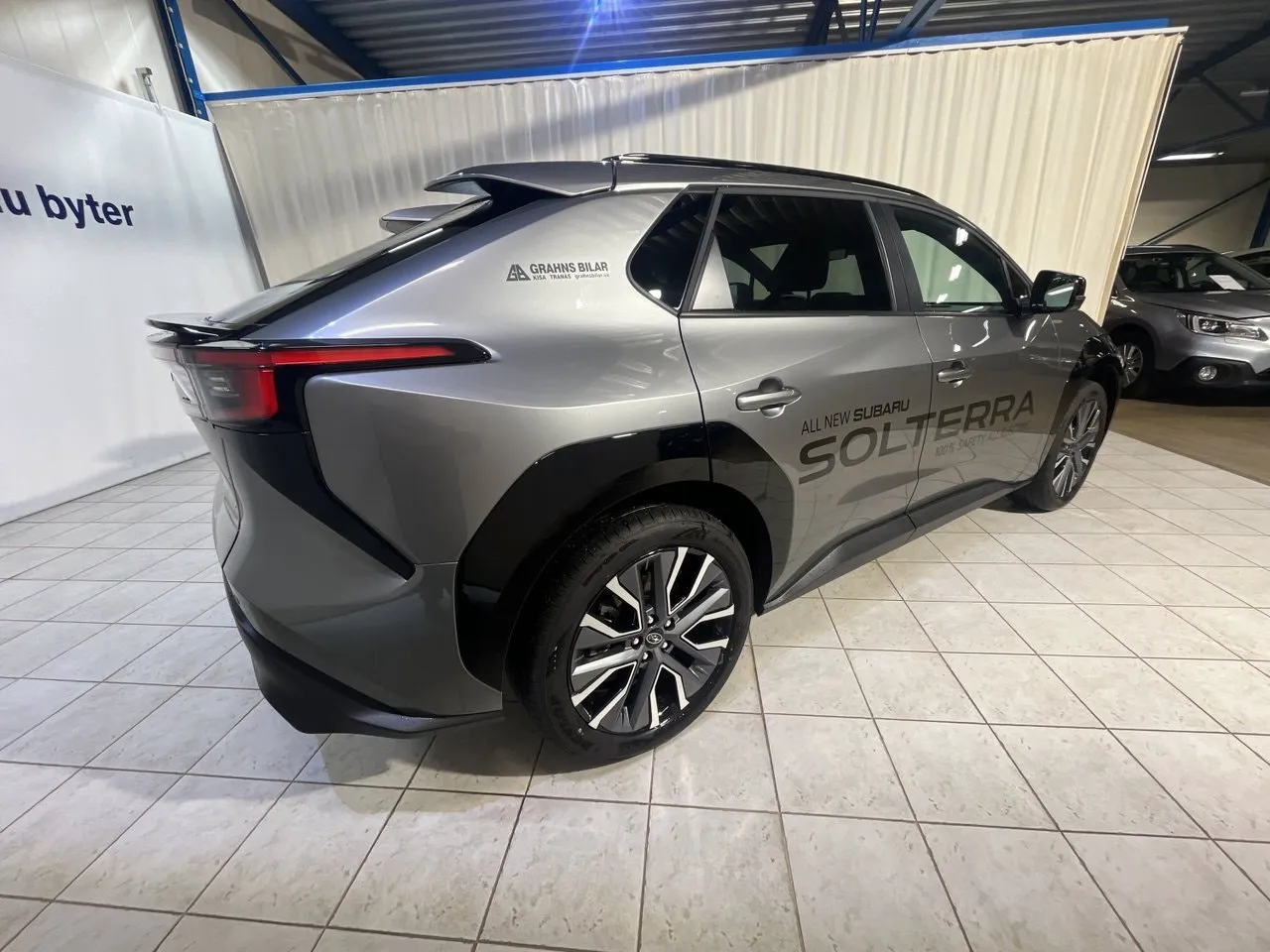 Vehicle image 2
