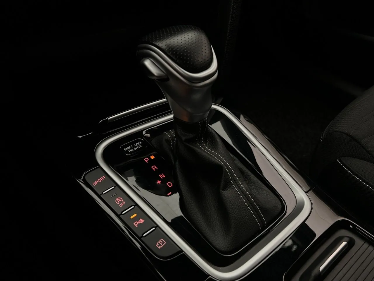 Vehicle image 20