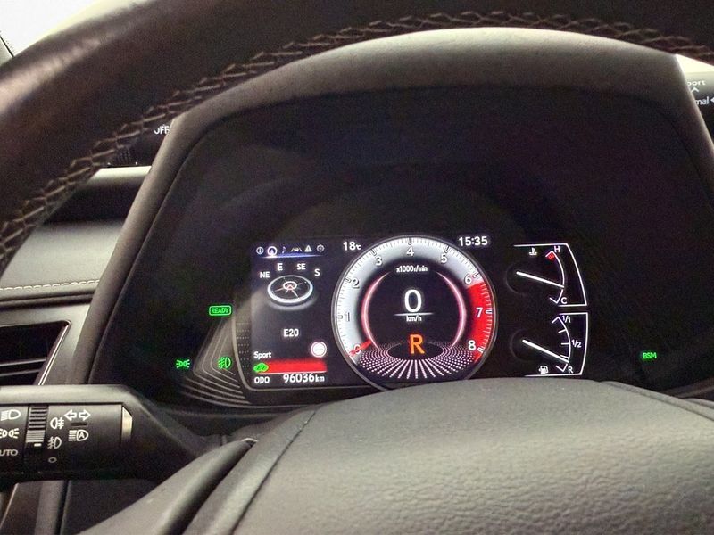 Lexus UX bild 15
