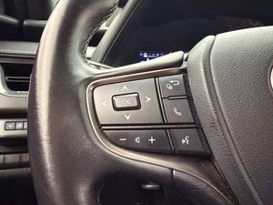 Lexus UX bild 14