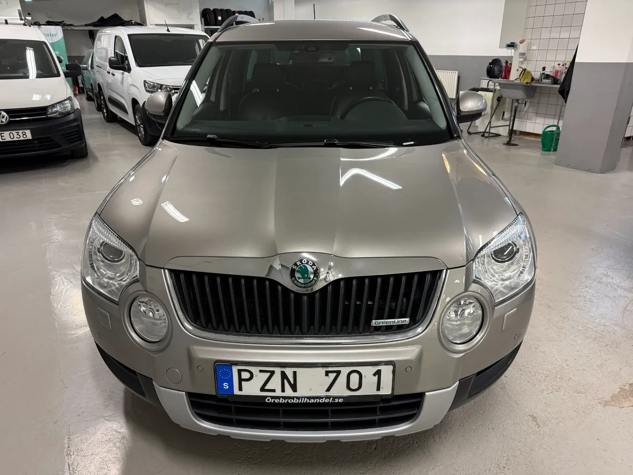 Vehicle image 2