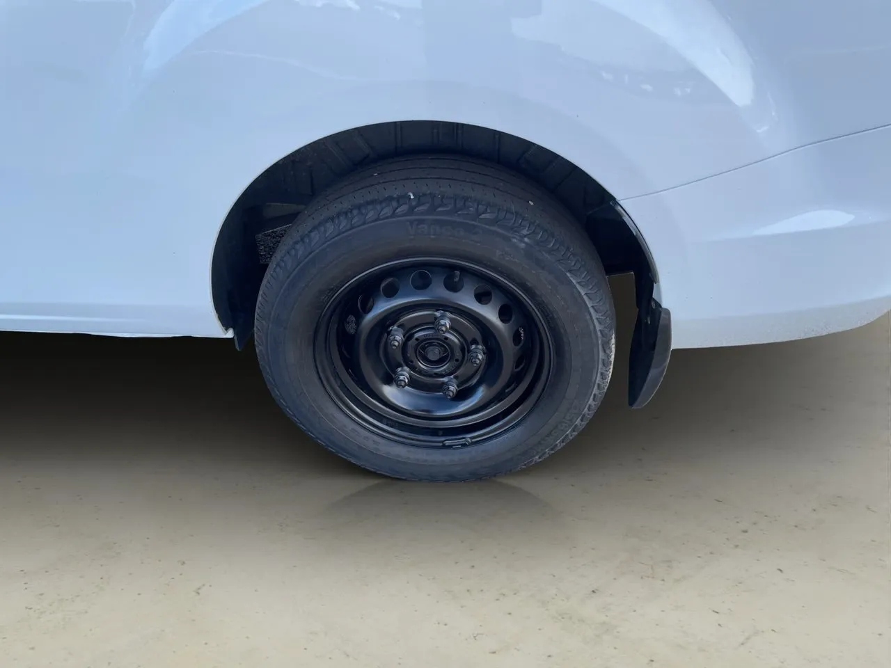 Vehicle image 24