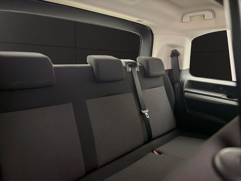 Peugeot Traveller bild 22