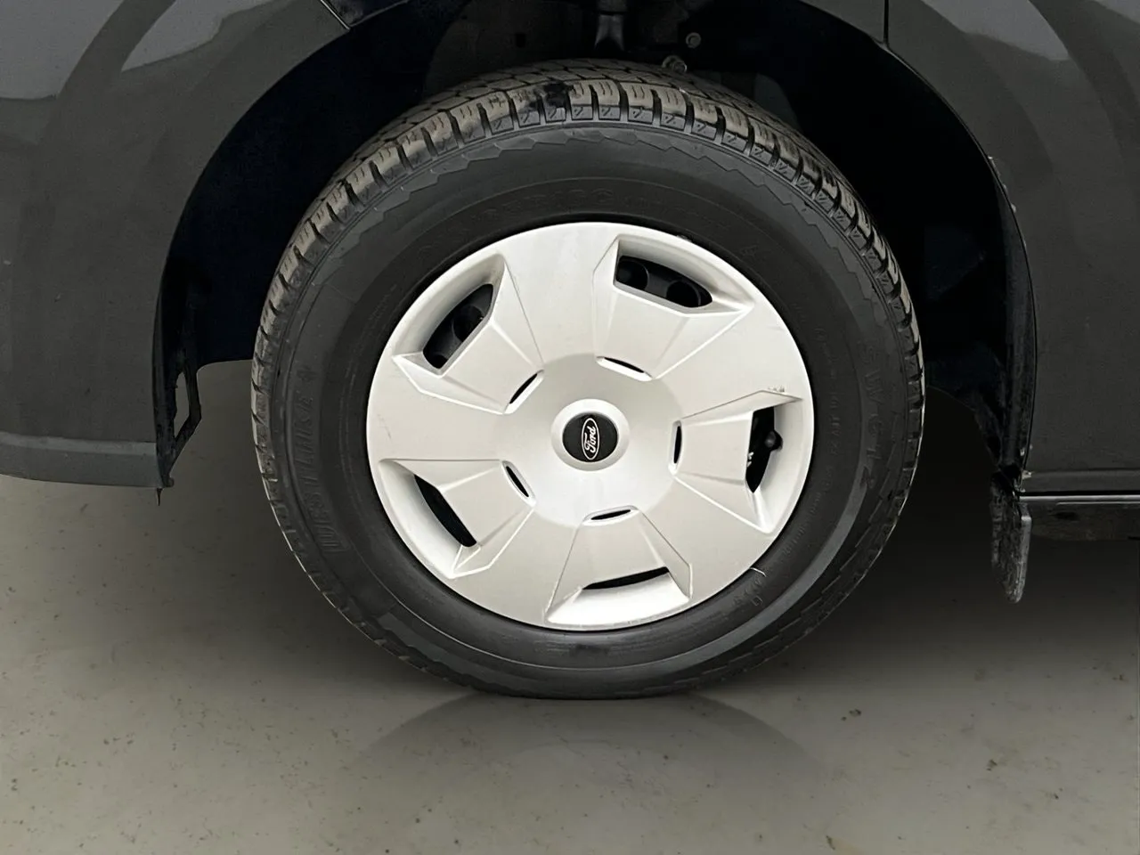 Vehicle image 25