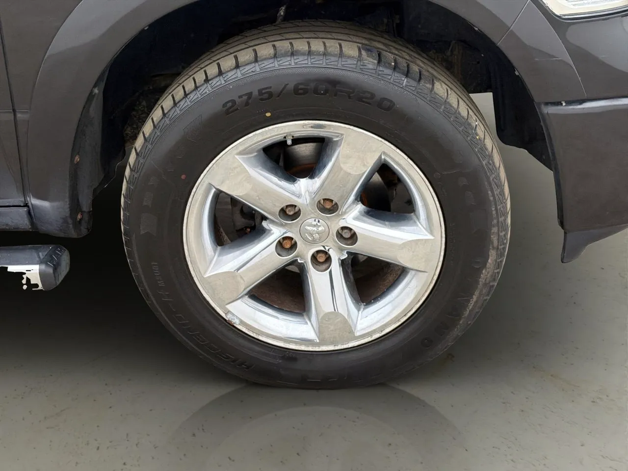 Vehicle image 32