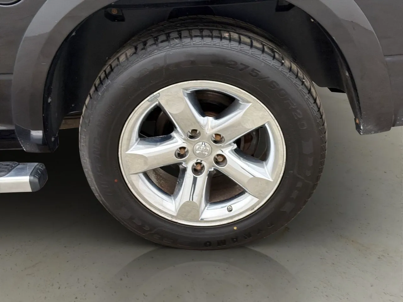 Vehicle image 30