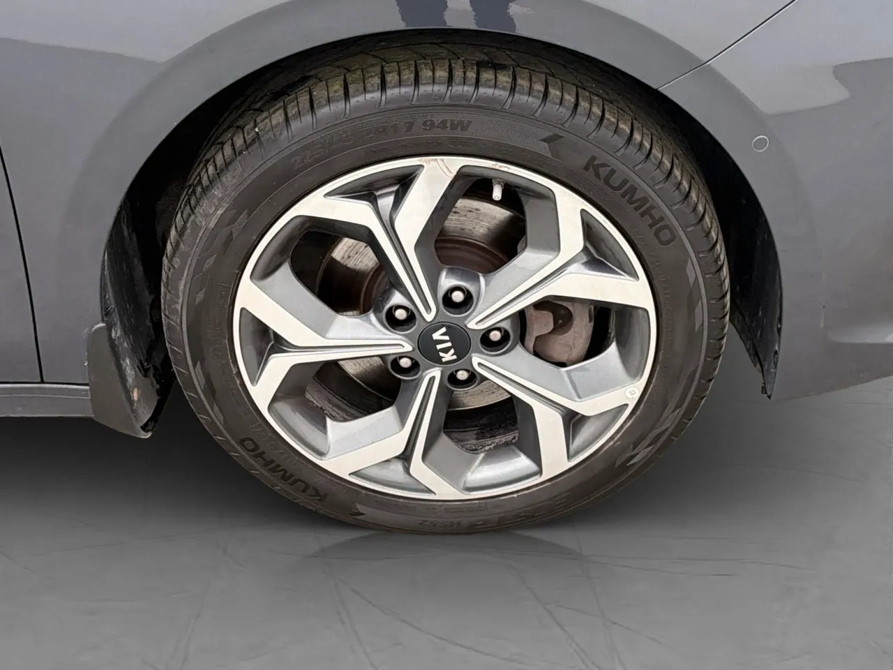 Vehicle image 35