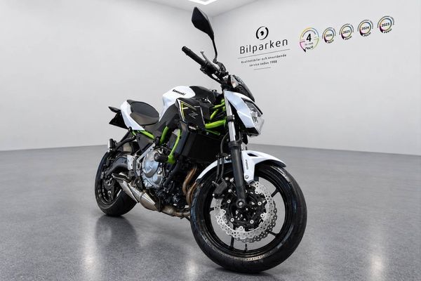 Kawasaki Ninja Z650 | 68hk | 371mil - 2017