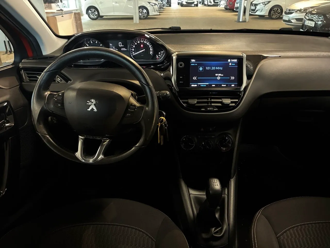 Vehicle image 12
