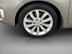 Kia Carens bild 24