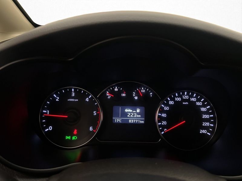 Kia Carens bild 17
