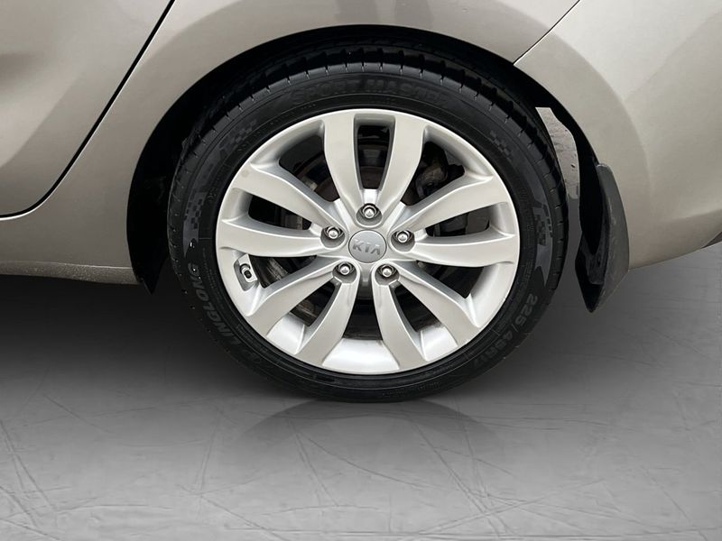 Kia Carens bild 25