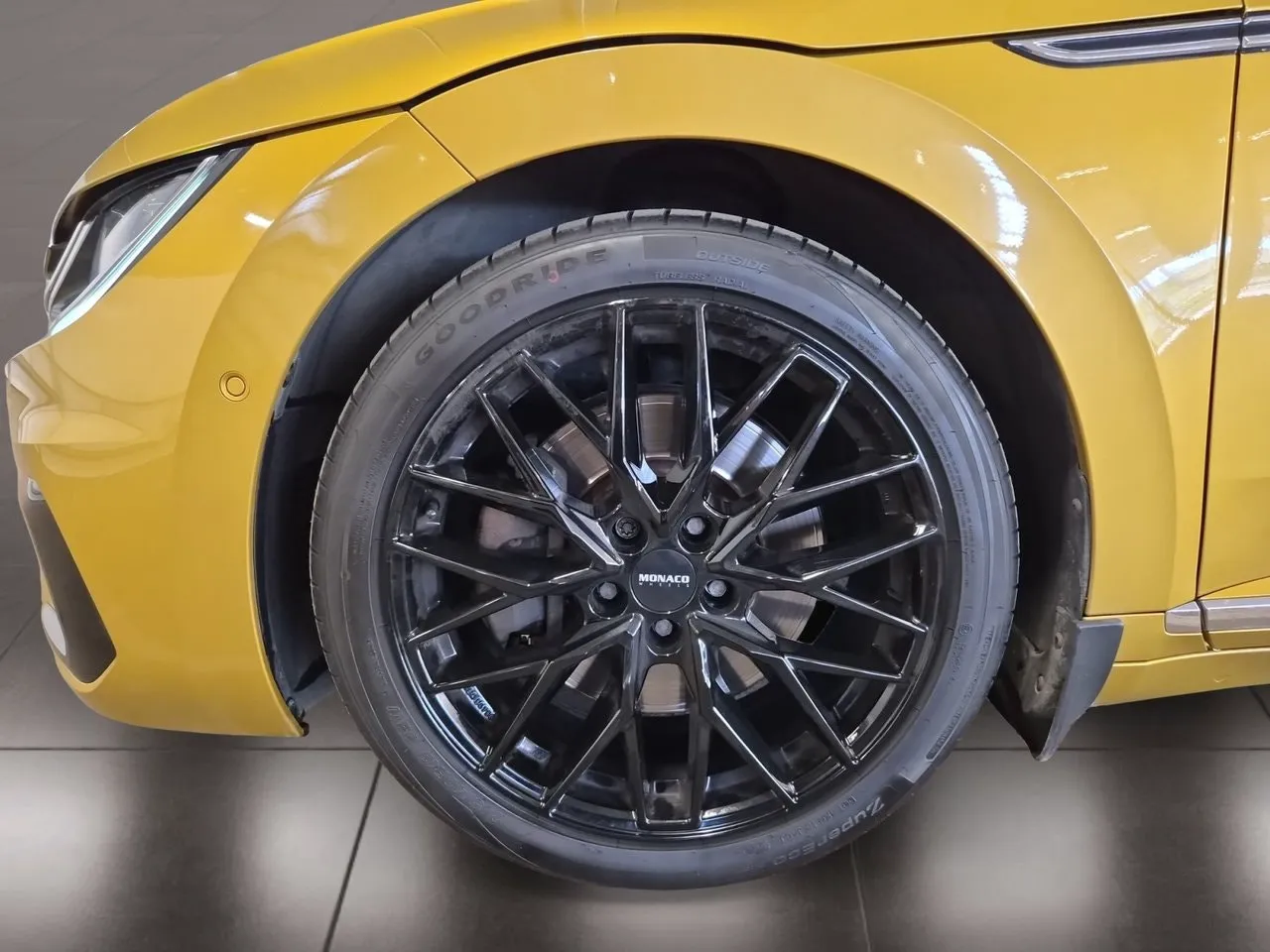 Vehicle image 8