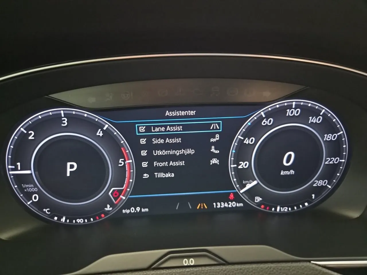 Vehicle image 22