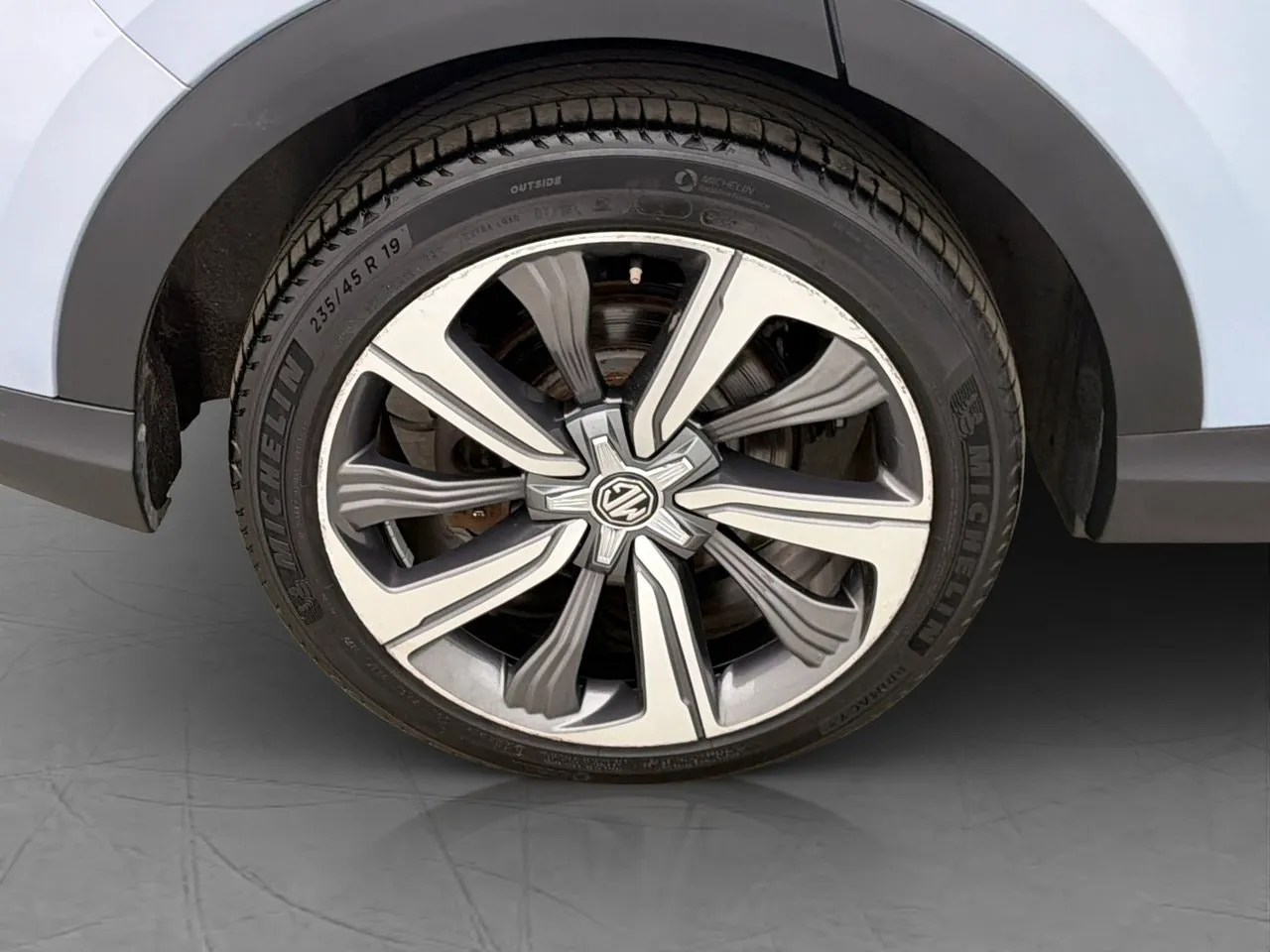 Vehicle image 36
