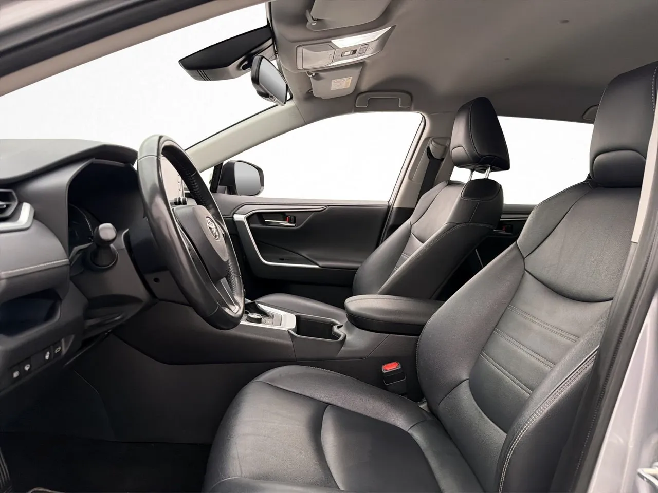 Vehicle image 14