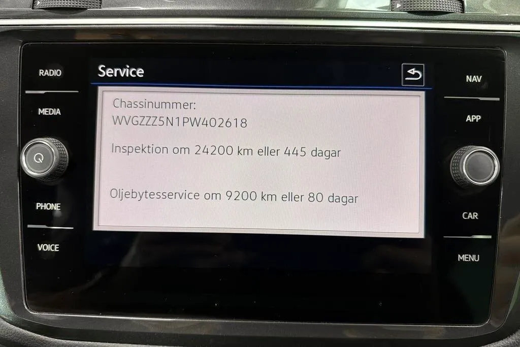 Vehicle image 21