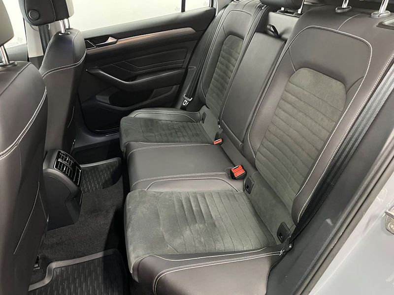 Volkswagen Passat bild 24