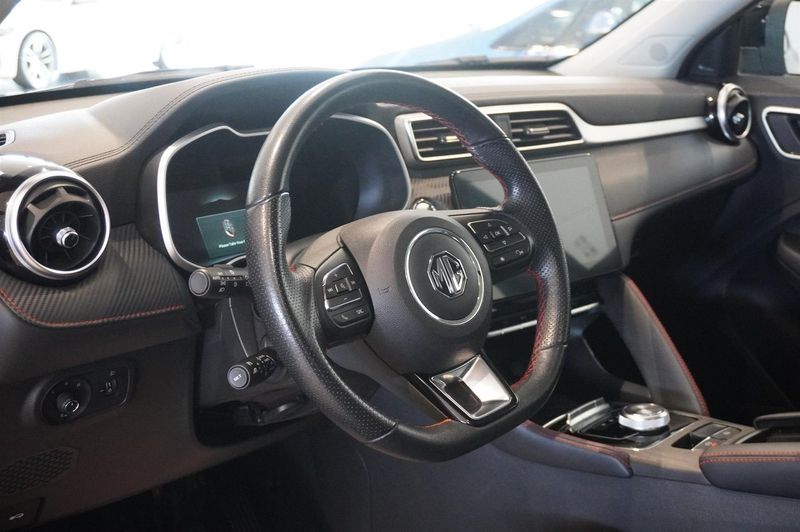 MG ZS EV bild 2