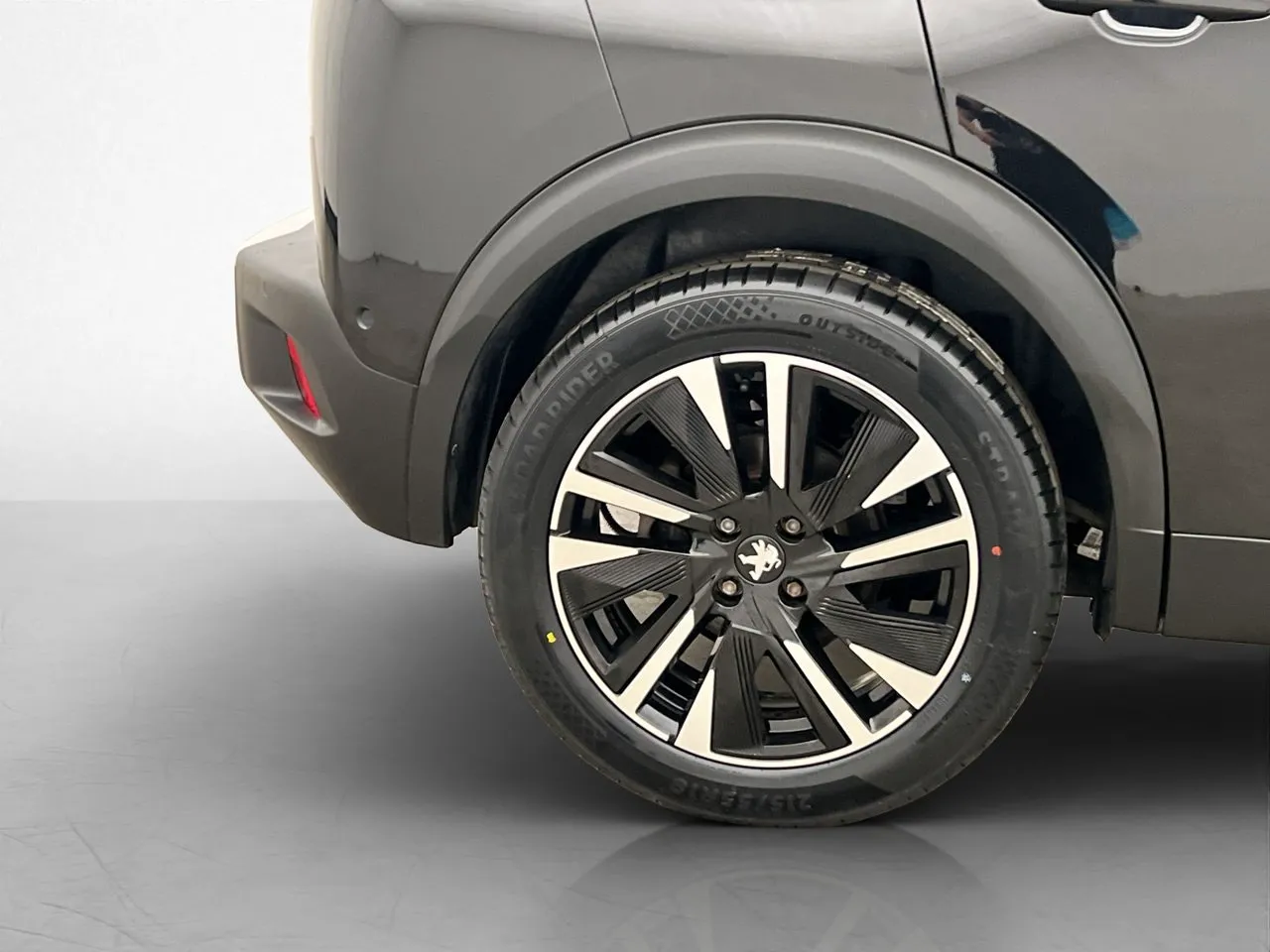 Vehicle image 30
