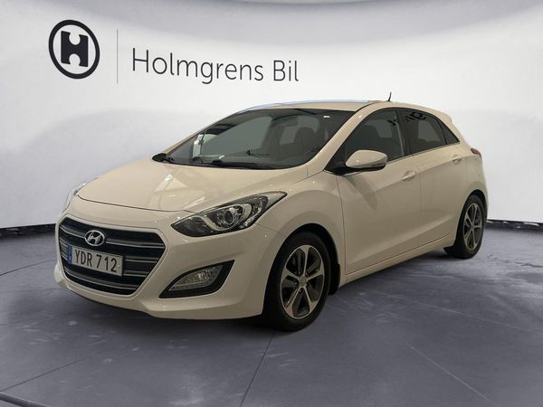 Hyundai i30 1.6 GDi 135hk Go Plus Navi Backkamera Drag | Ränta - 2017