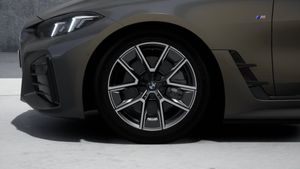 BMW i4 bild 4