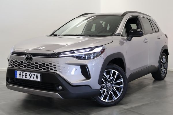 Toyota Corolla Cross Hybrid E-CVT Style Pack / Dragkrok / Garanti / V-Hjul - 2026