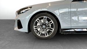 BMW 530 bild 9