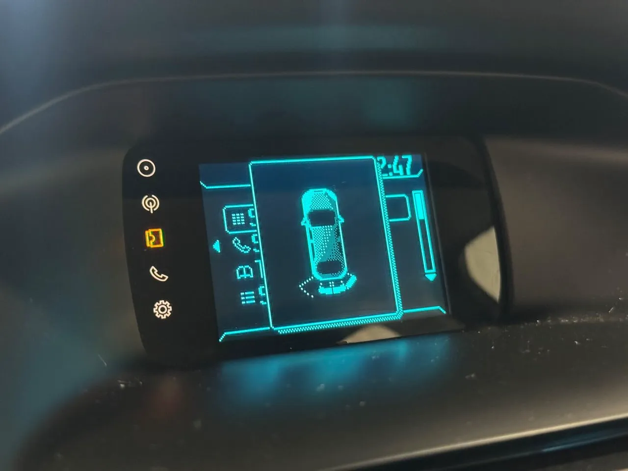 Vehicle image 15