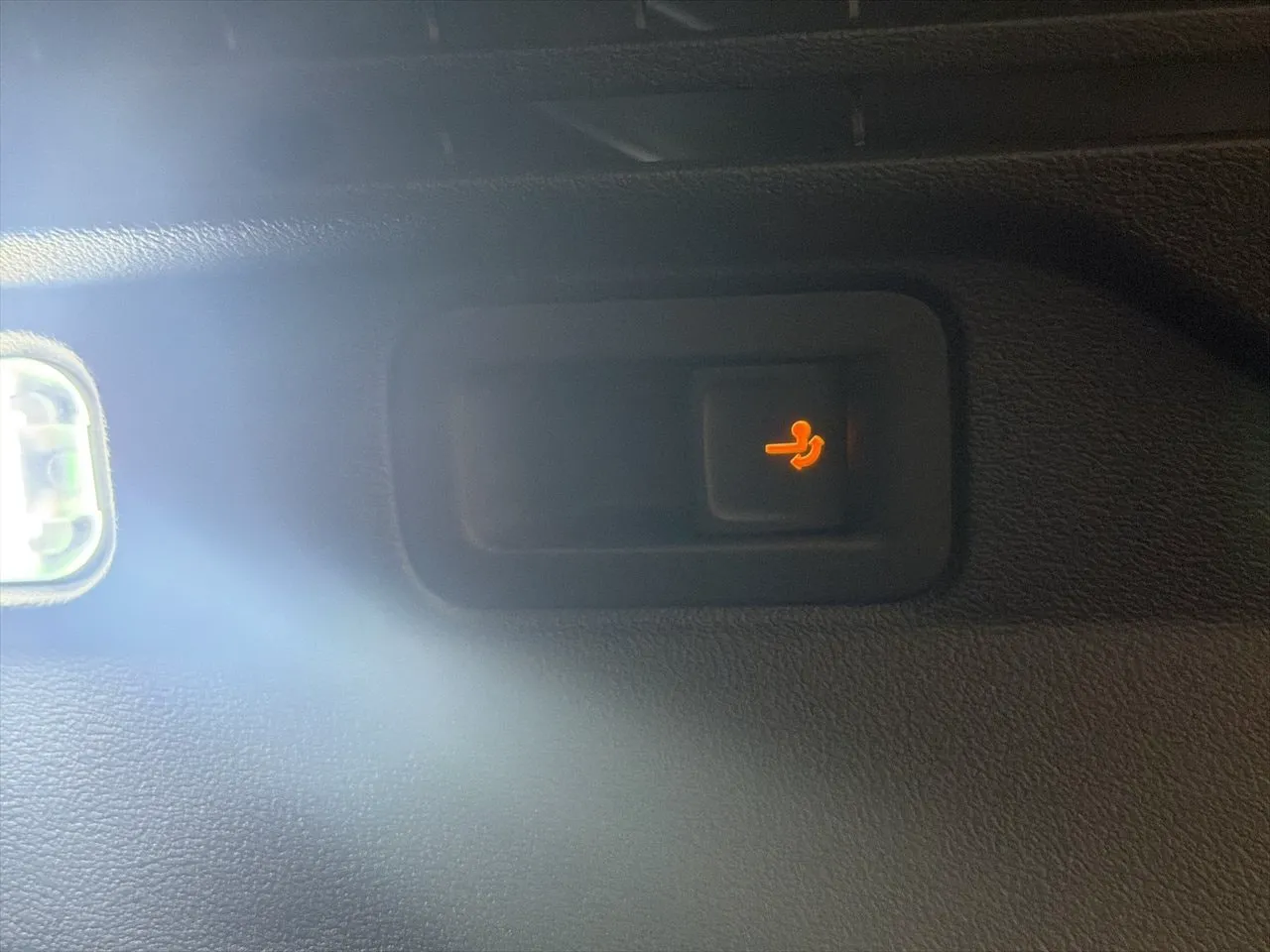 Vehicle image 29