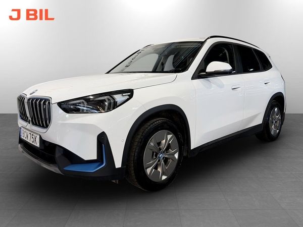 BMW X1 xDrive30 64.7kWh 306hk Aut B-KAMERA WIDESCREEN DRAG - 2023