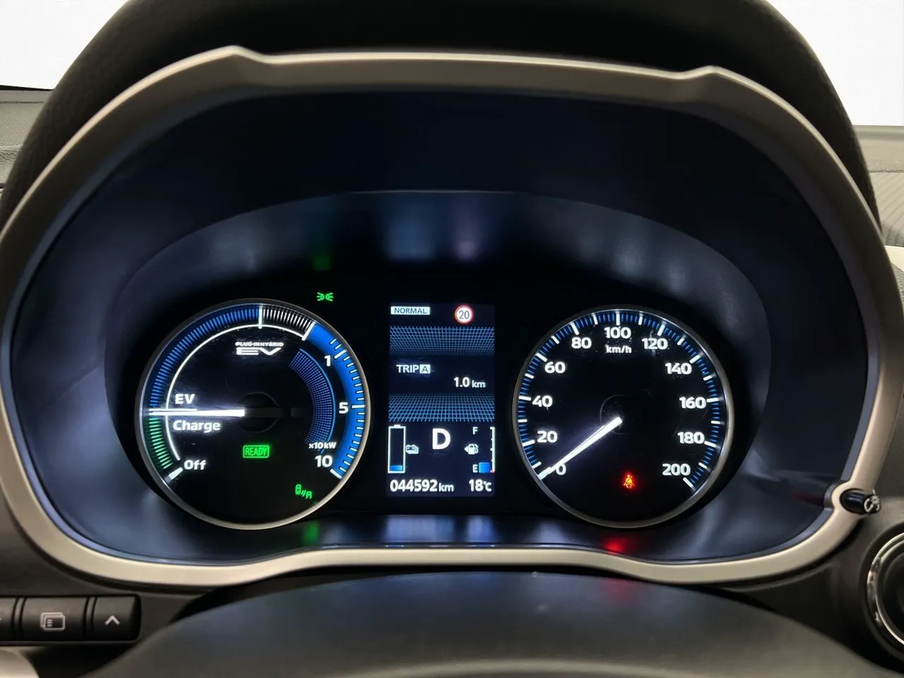 Vehicle image 18