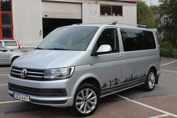 Volkswagen Caravelle T30 2.0 TDI BMT Comfortline Värmare/Drag Euro 6 - 2016