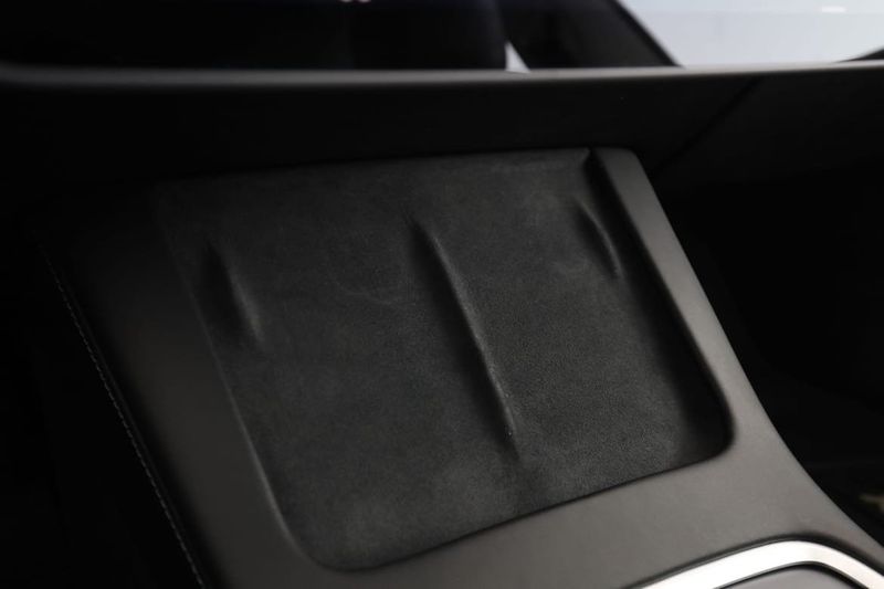 Tesla Model 3 bild 26
