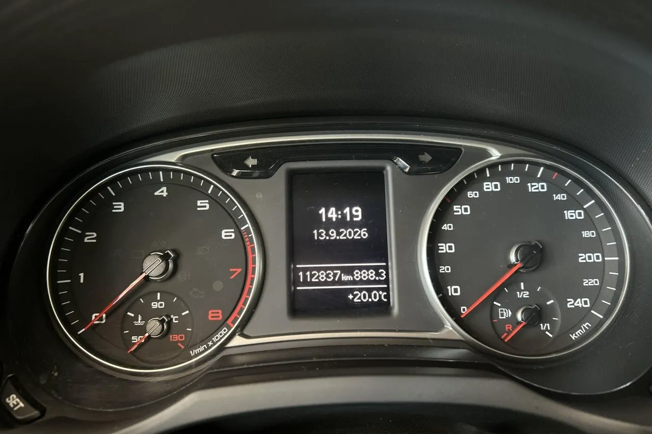 Vehicle image 21