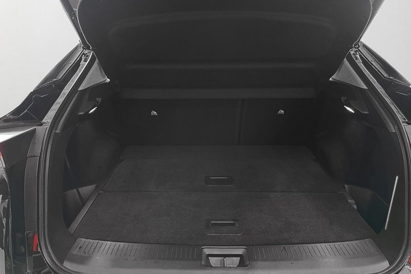 Nissan Ariya bild 8