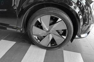 Nissan Ariya bild 7