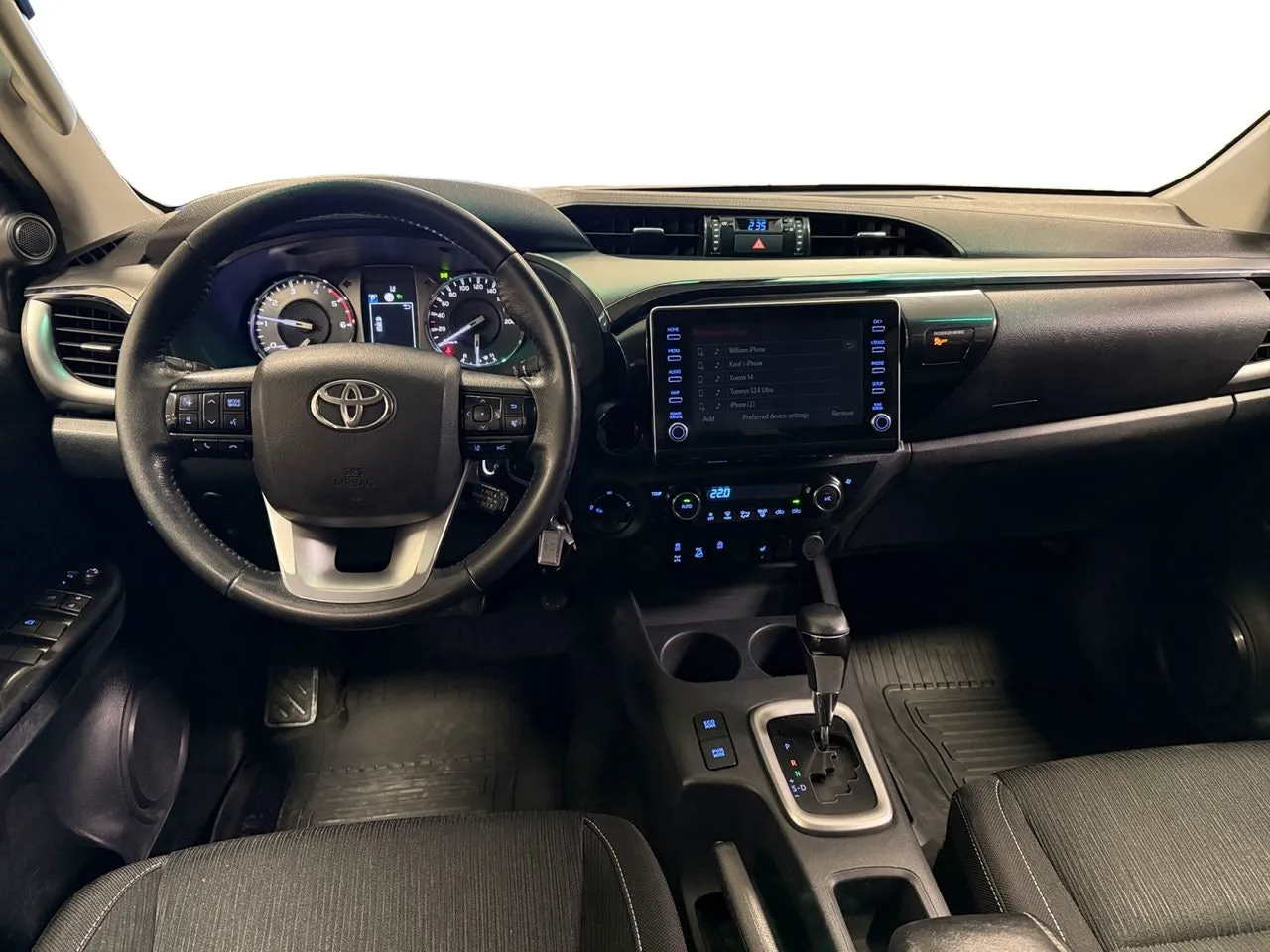 Vehicle image 11