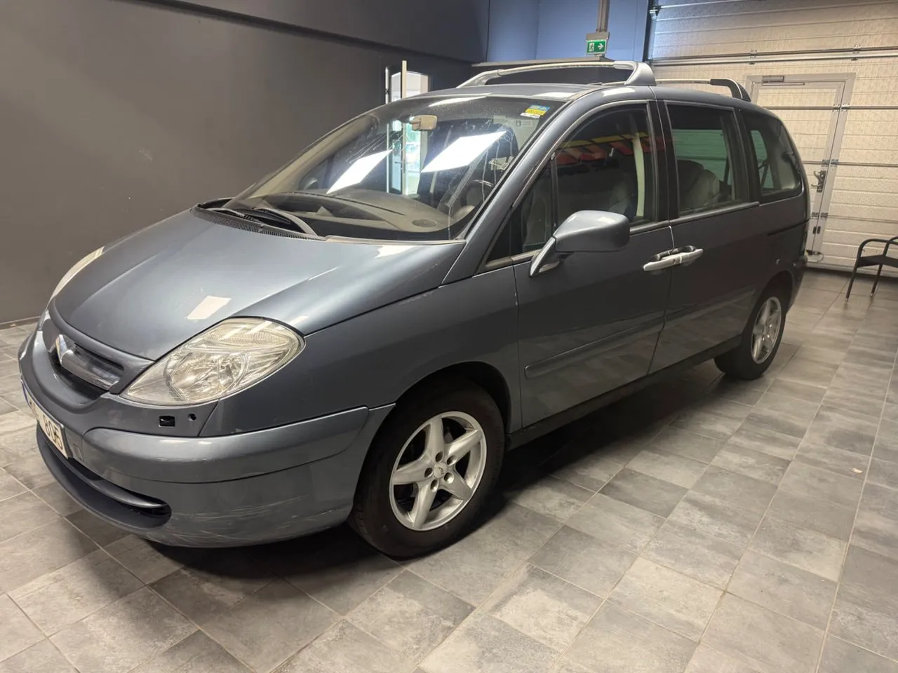 Vehicle image 2