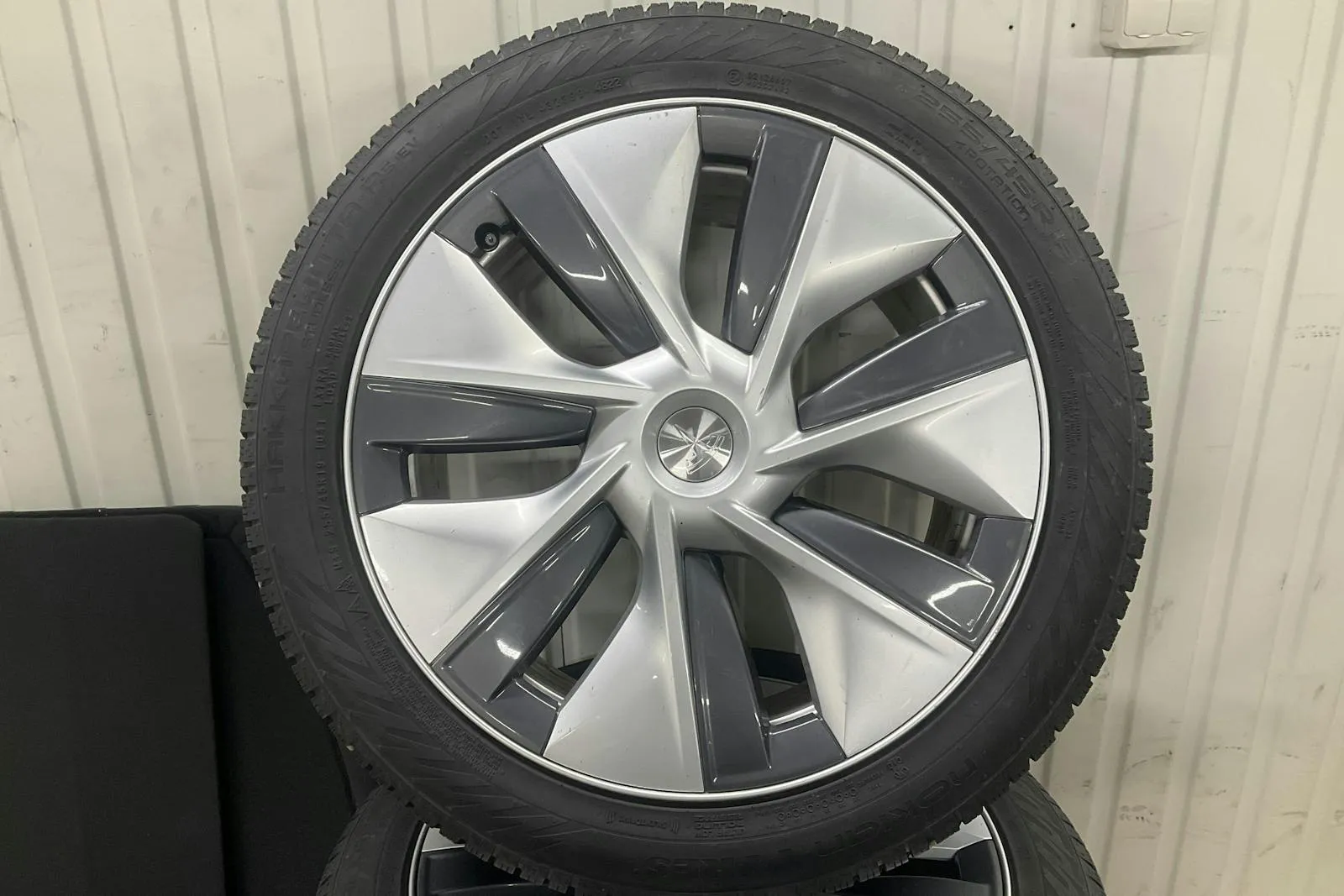 Vehicle image 21