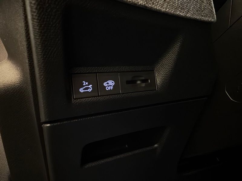Peugeot e-3008 bild 18
