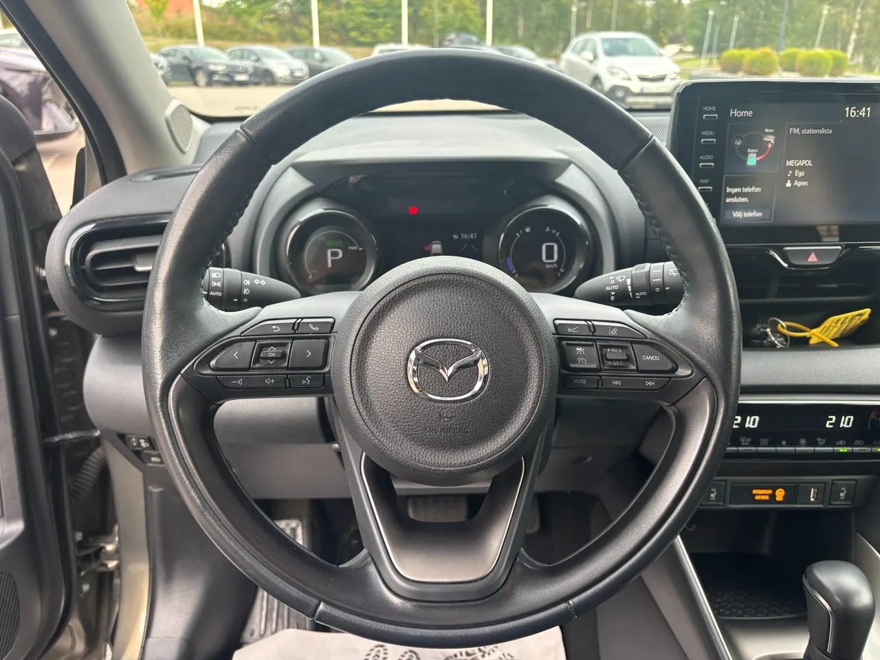 Vehicle image 20