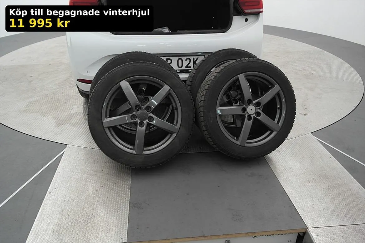 Vehicle image 22