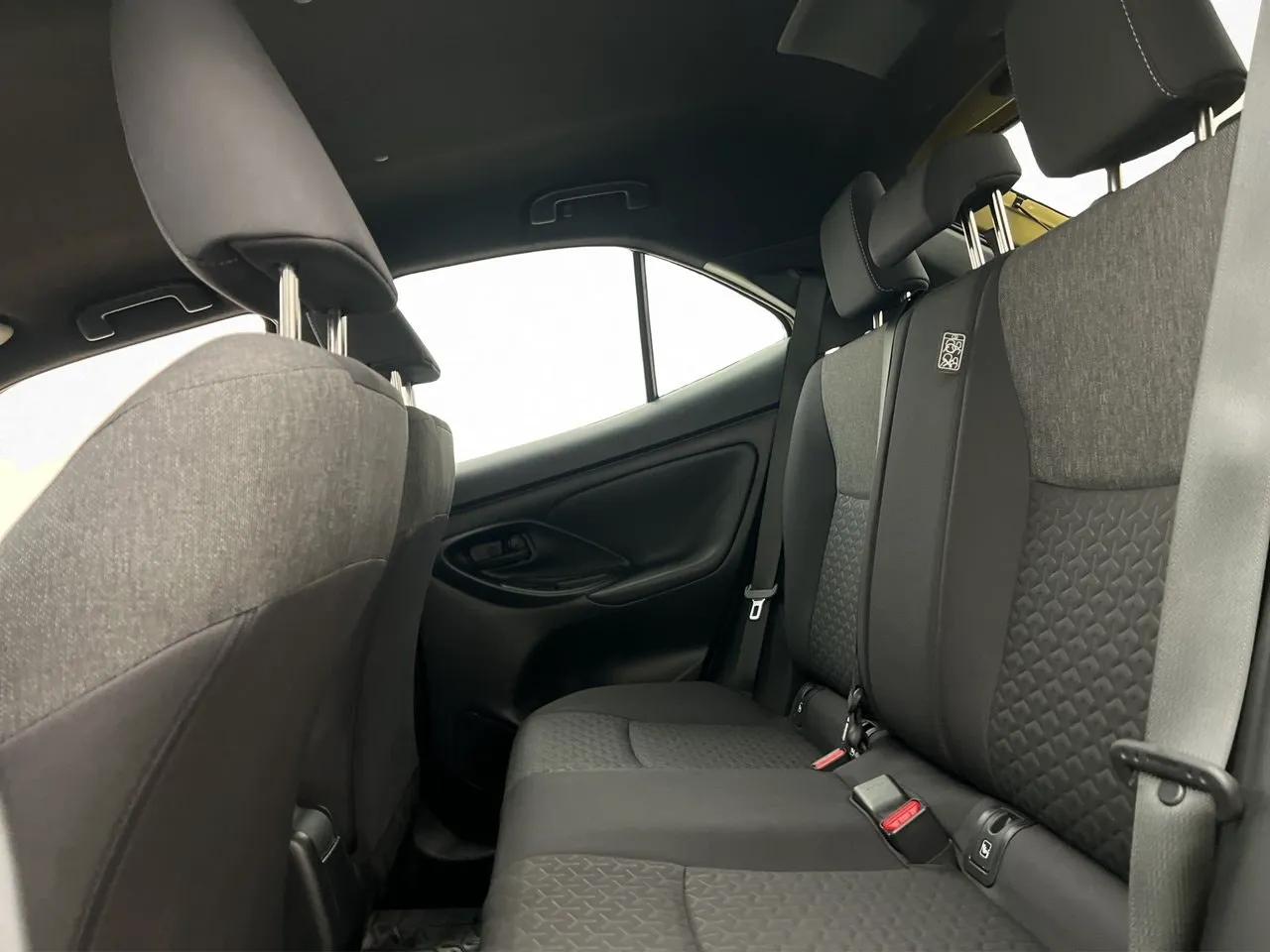 Vehicle image 26