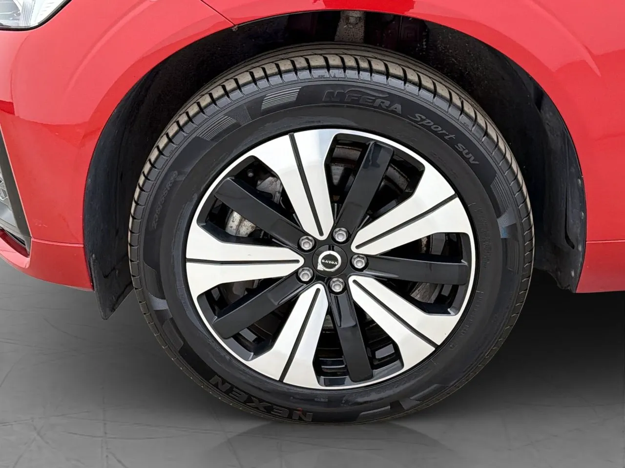 Vehicle image 35