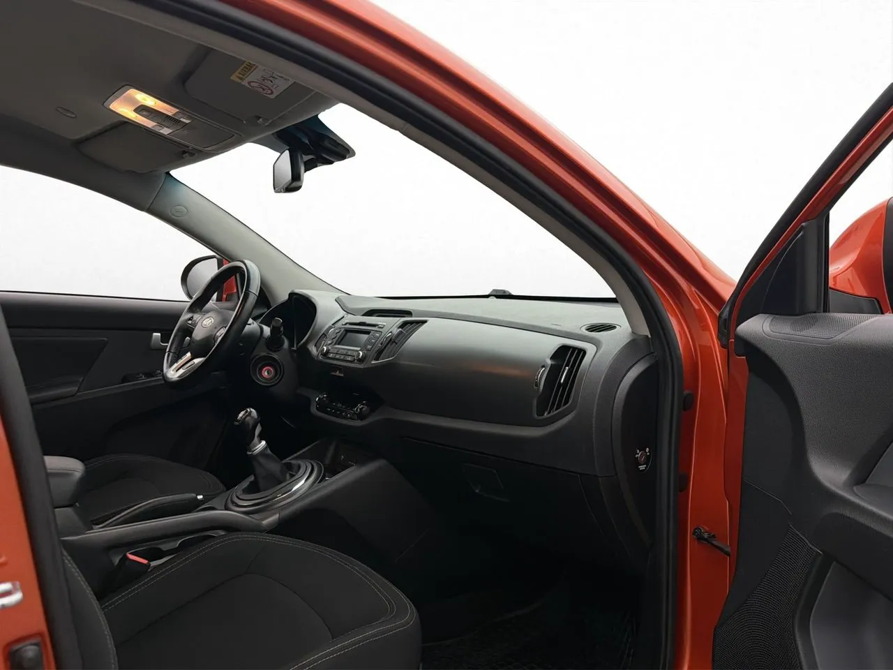 Vehicle image 16