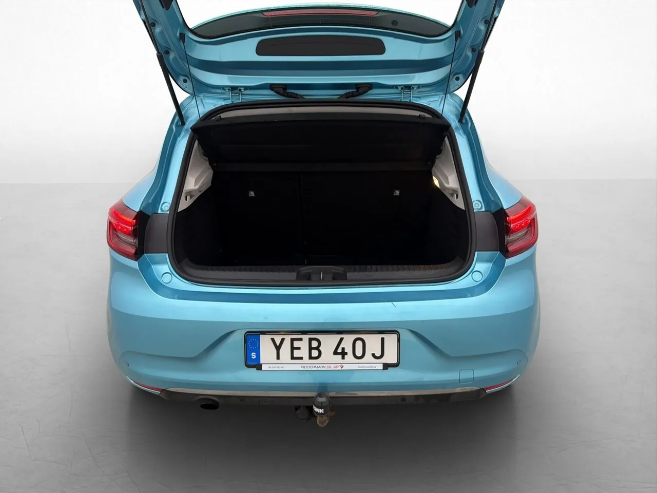 Vehicle image 21